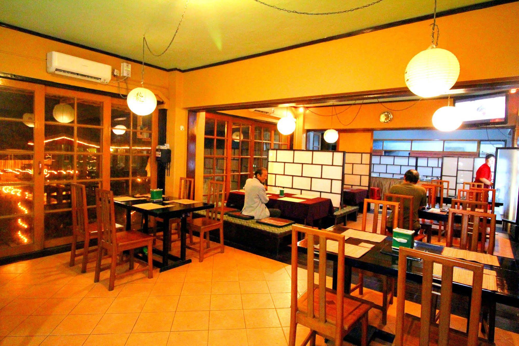 Yangon International Hotel Екстер'єр фото