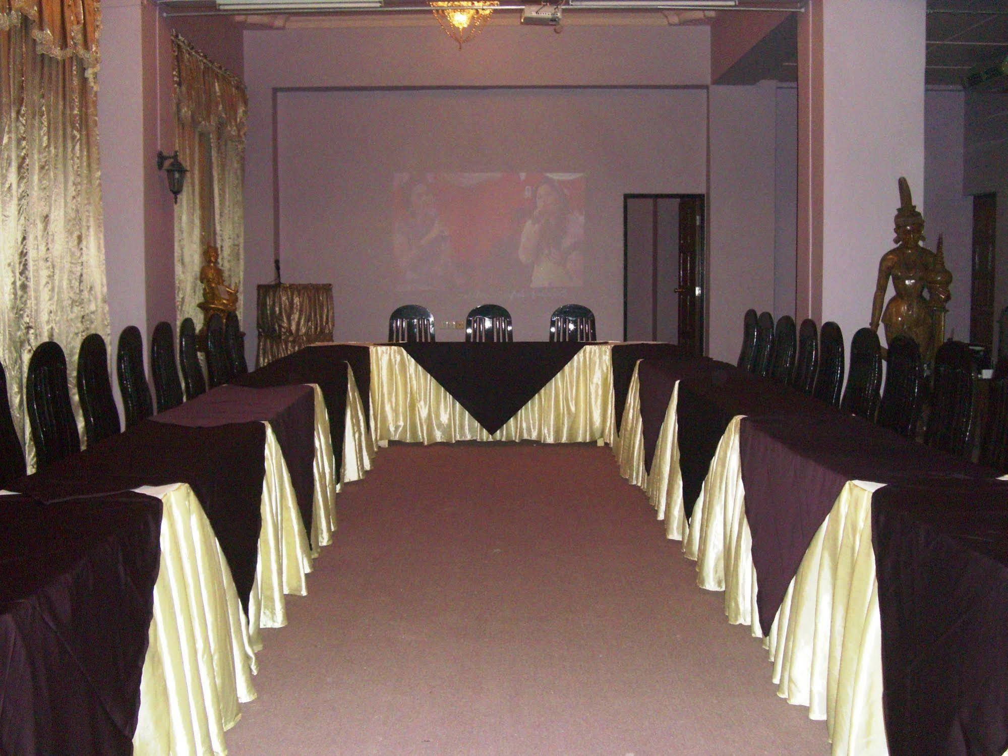 Yangon International Hotel Екстер'єр фото